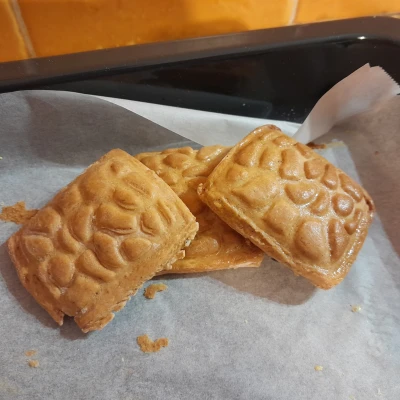 Khuôn cắt có in dấu