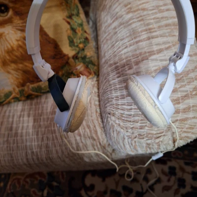 Sửa Gọng Tai Nghe Philips Bị Gãy