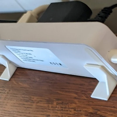 Giá Đỡ Thanh Nguồn Đựng Đứng Cạnh Tường