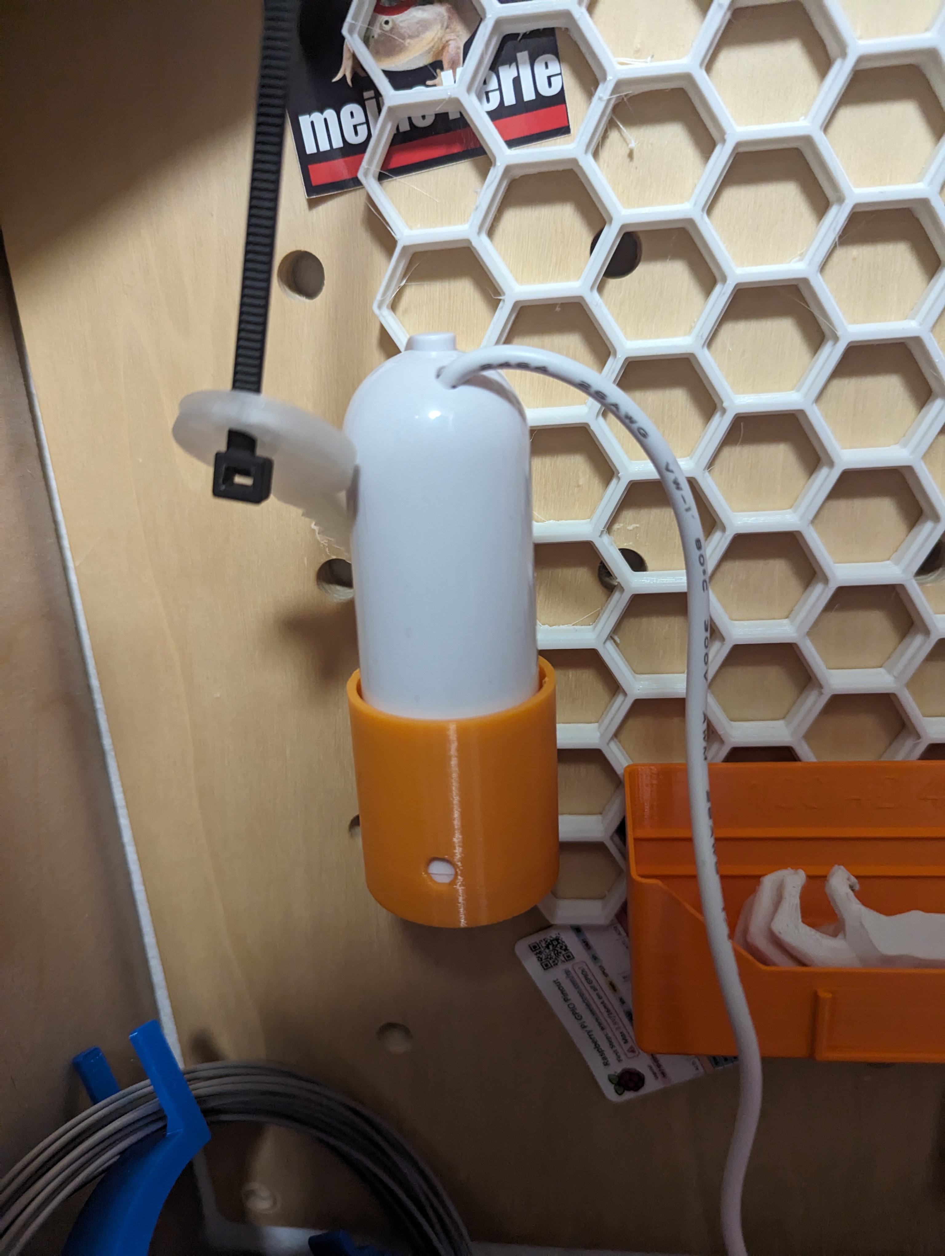 Giá Đỡ Máy Bơm Esun HSW