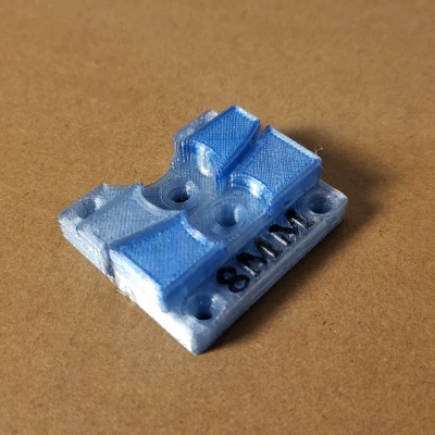 Dụng cụ cắt chai PET với đồng xu HUF cho Recreator3D