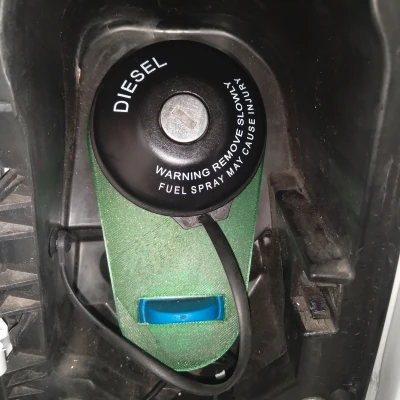 Nắp Khóa Bình AdBlue Xe Ducato / Boxer