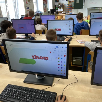 Móc Khóa Tủ Đồ Dùng Học Sinh