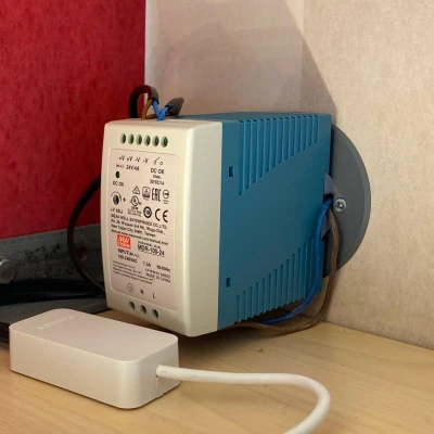 Vỏ hộp điện âm tường có ray DIN