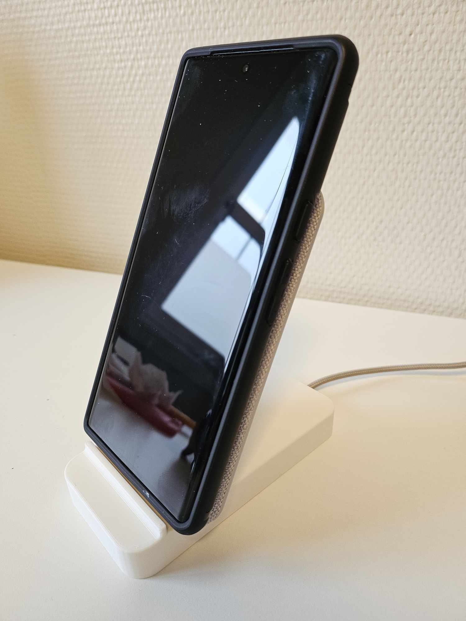 Đế Sạc Không Dây NORDMÄRKE Dày 13mm