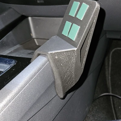 Giá đỡ điện thoại gắn taplo Skoda Octavia