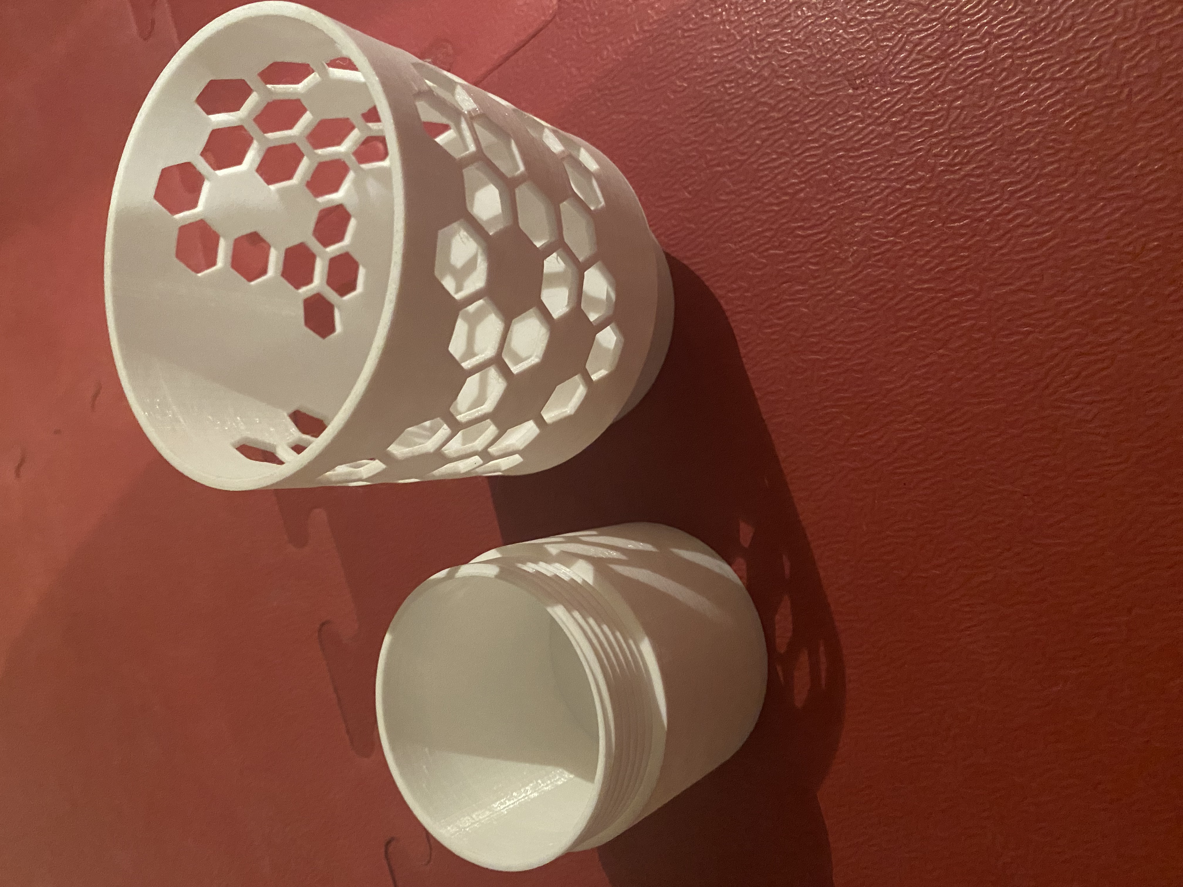 Mở Rộng Chỗ Để Ly Có Ngăn Chứa Đồ