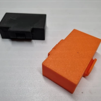 Hộp đựng thuốc mini in liền