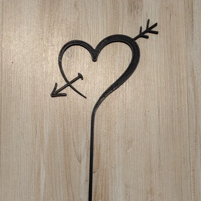 Trang trí chậu hoa hình trái tim