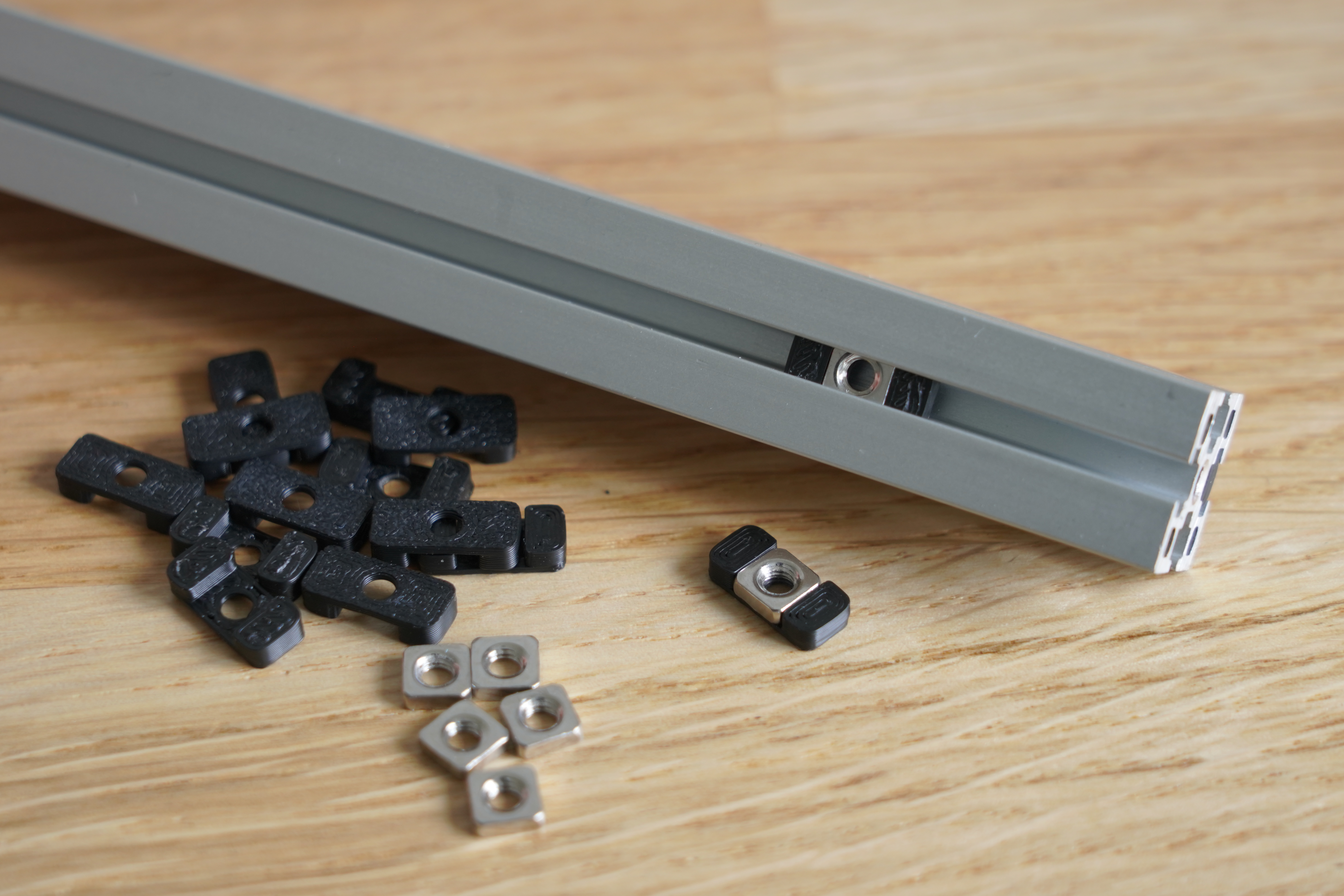 BeamCase - Định vị đai ốc