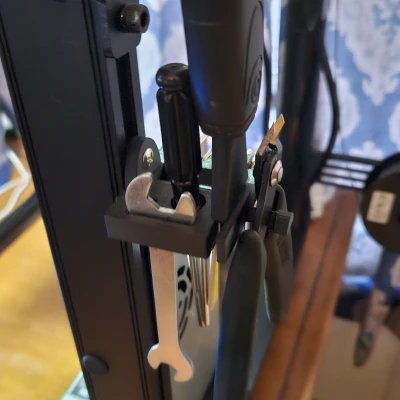 Giá Đỡ Dụng Cụ Nhỏ