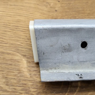 Góc Cao Su Trụ B/C Land Rover 332215