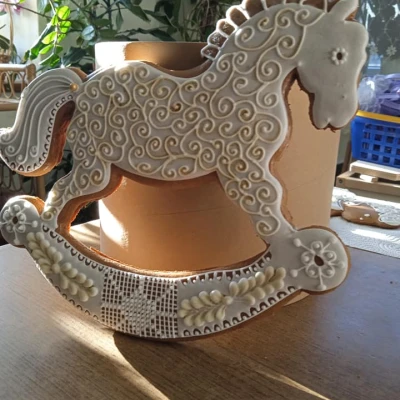 Khuôn Cắt Bánh Hình Ngựa Bập Bênh V1