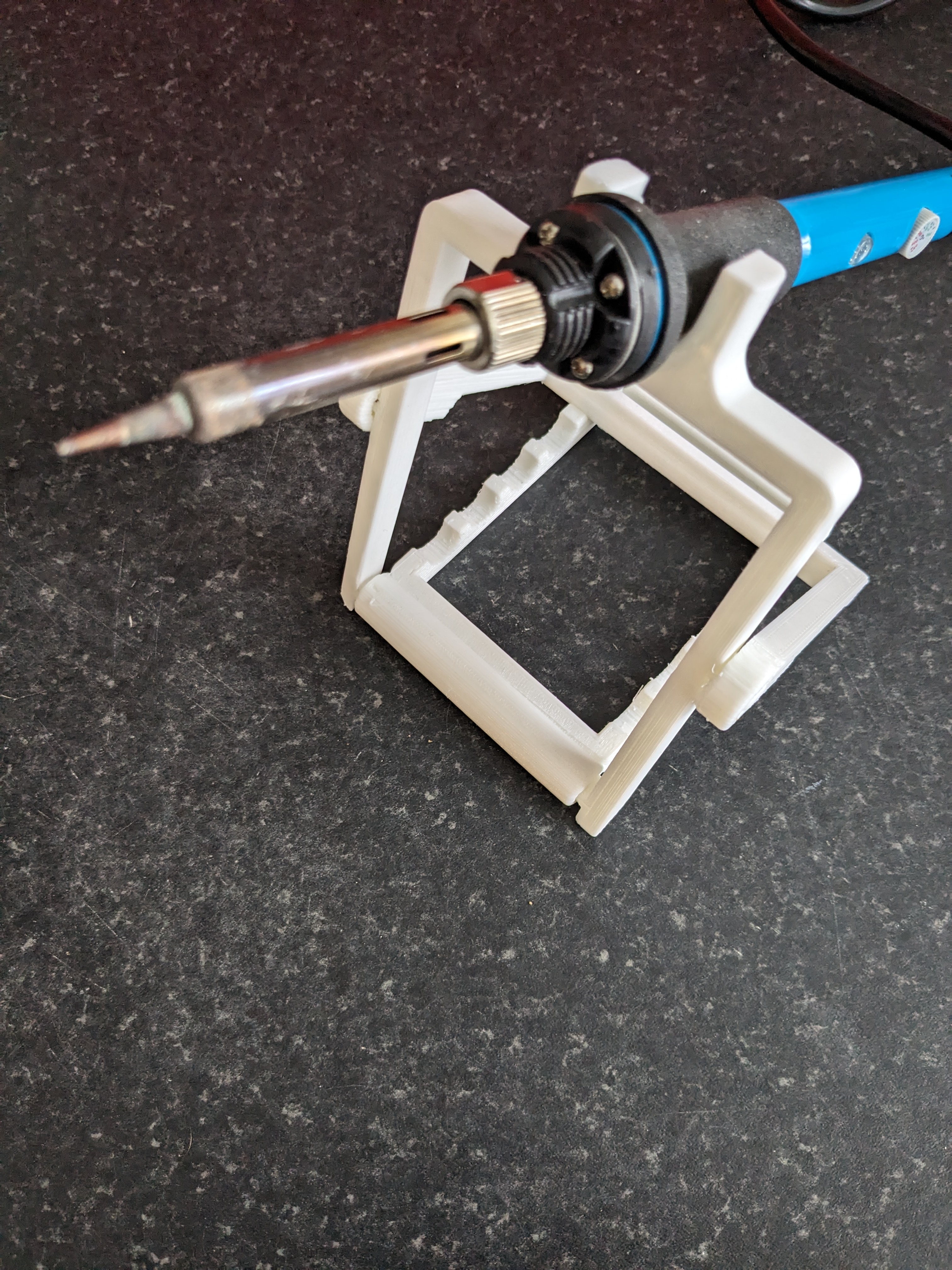 Chân đế máy hàn có thể gấp gọn