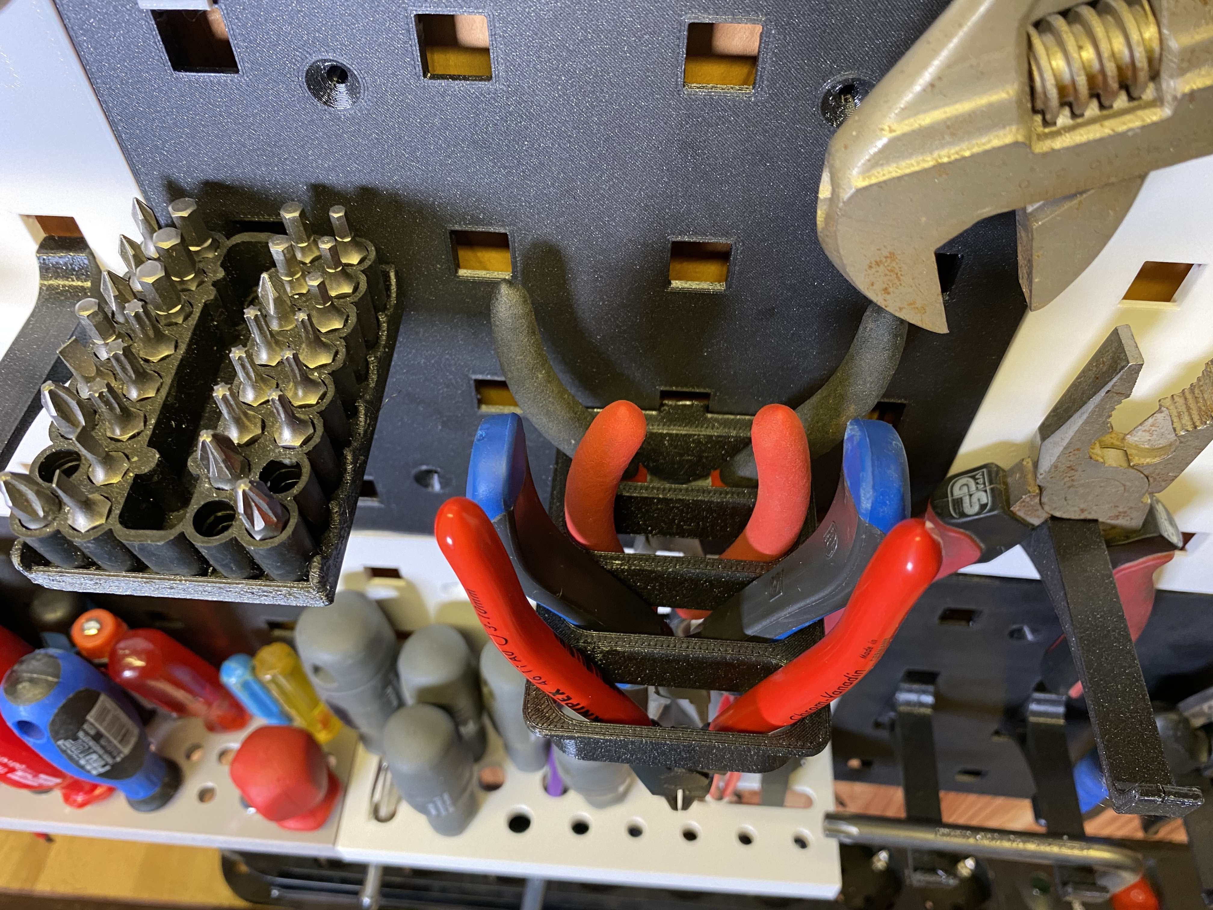 Chỗ để kềm cho "Hệ thống lưu trữ dụng cụ - Brunos"