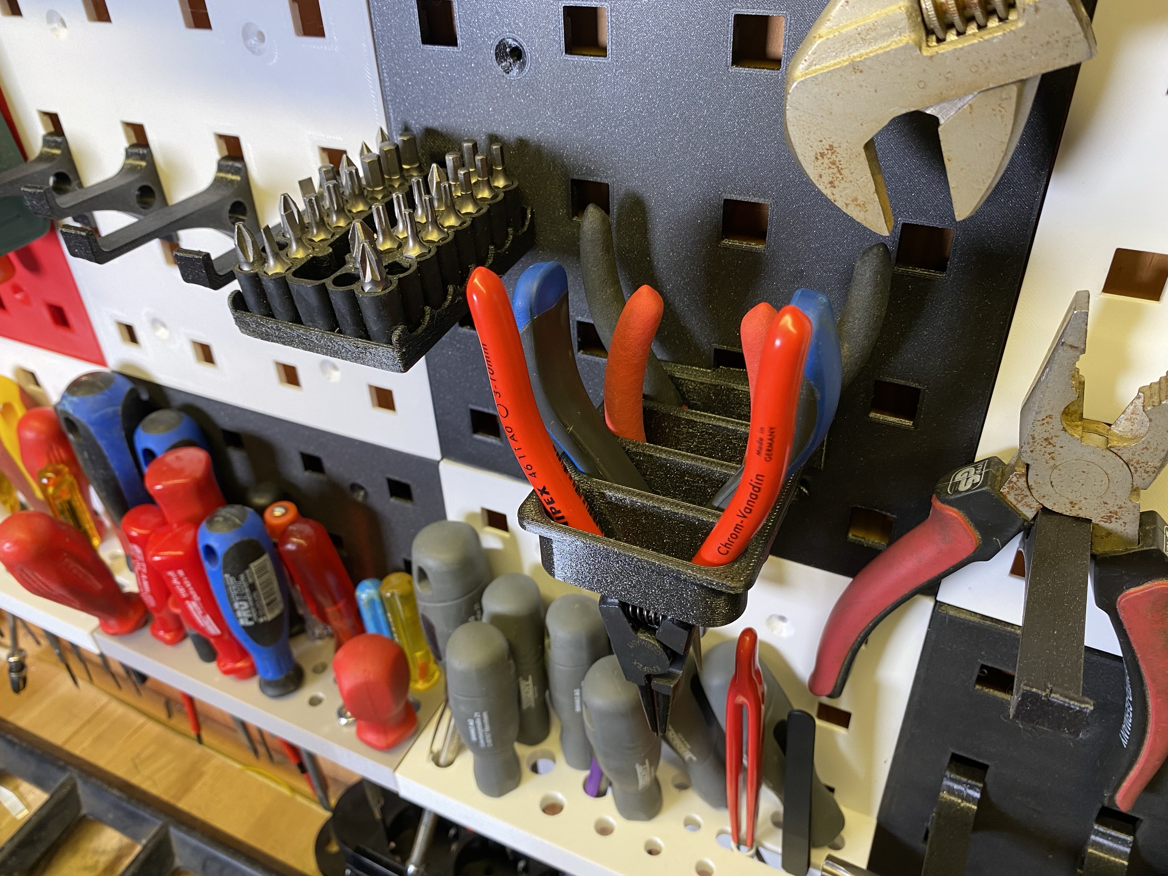 Chỗ để kềm cho "Hệ thống lưu trữ dụng cụ - Brunos"