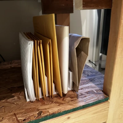 Khay Đựng Bor Thư / Hộp / Giấy Tờ Tổ Chức