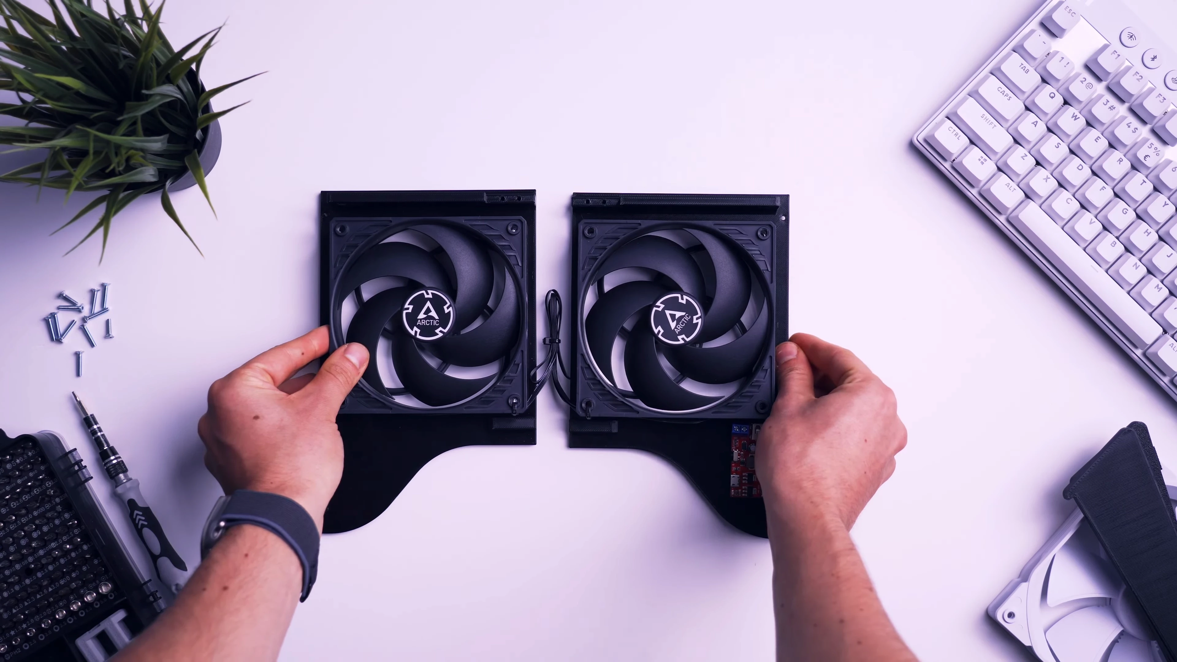 Đế Tản Nhiệt Cho Laptop Gaming (16 inch trở xuống)