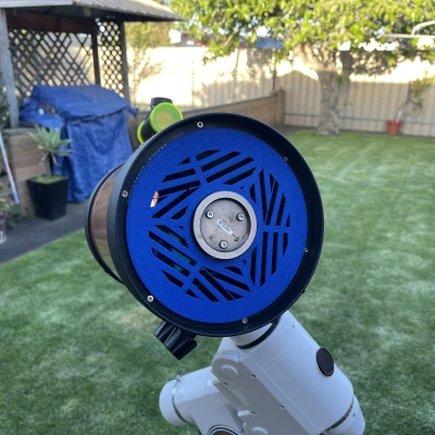 Mặt nạ Tri-Bahtinov cho Celestron C6