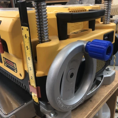 Tay Nắm Chiều Cao DeWalt DW735