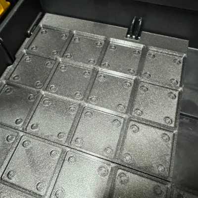 Khung Gridfinity 2 ngăn Tstak có khe cắt