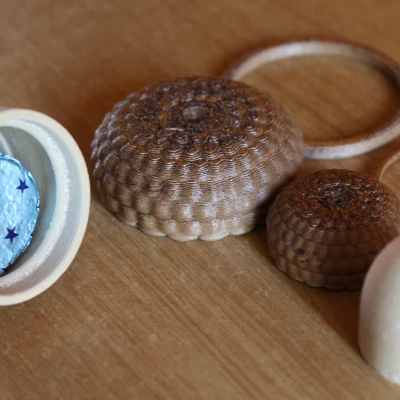 Nhẫn đựng khăn ăn hình quả sồi có ngăn bí mật