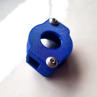 Kẹp Dây Cáp Chuyển Số Xe Saab 9-3 (2003-)