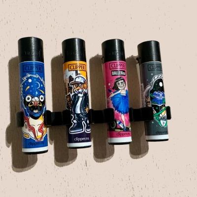 Giá Treo Bật Lửa Clipper