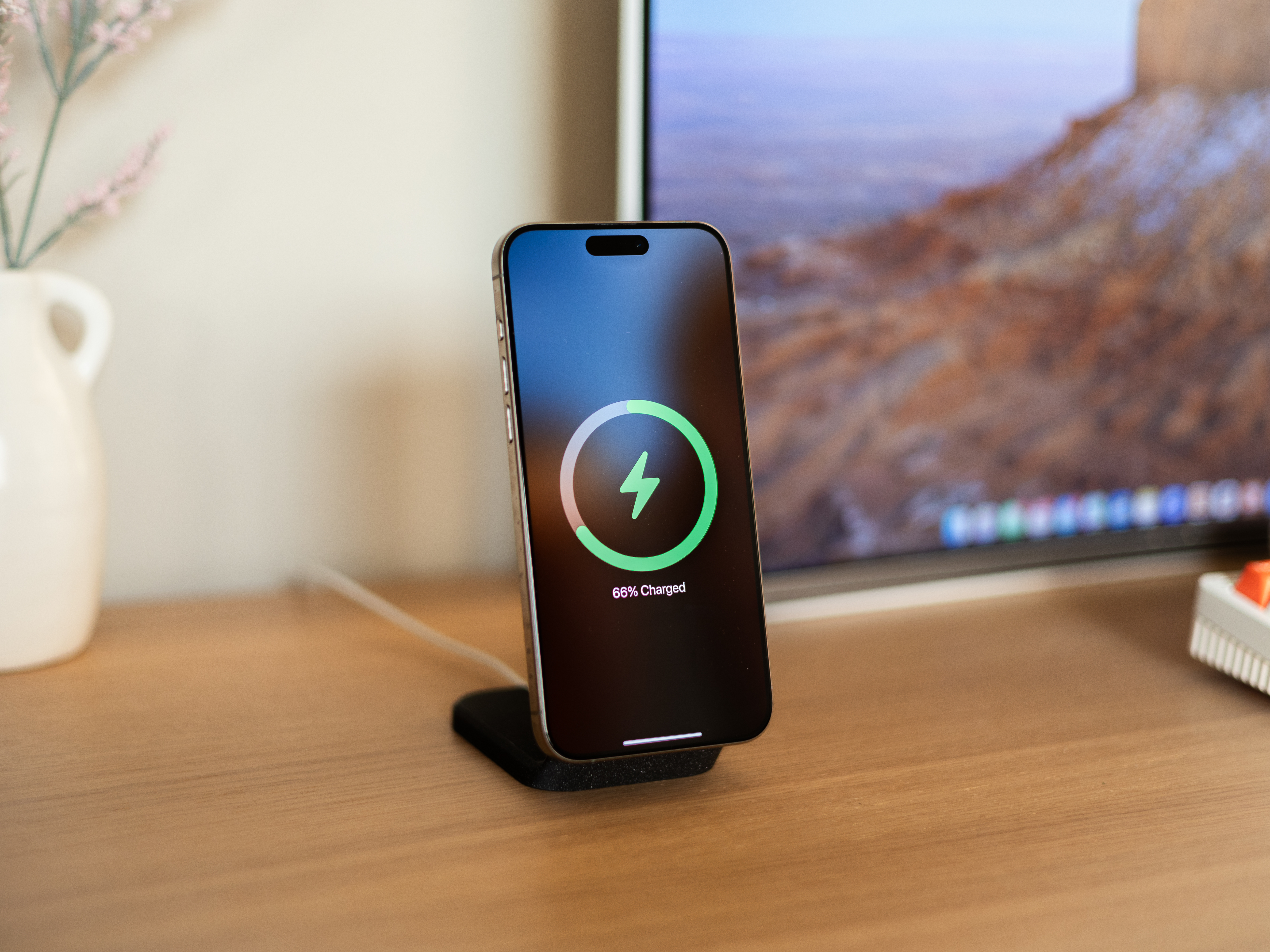 Đế Sạc MagSafe Cho Điện Thoại iPhone