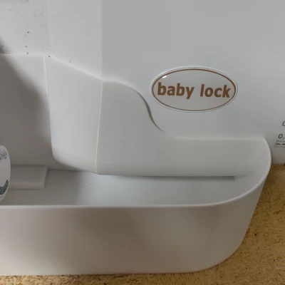 Thùng rác máy Babylock Evolution