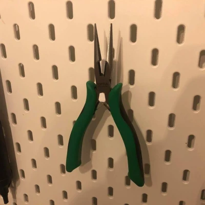 Kẹp Giữ Kìm IKEA Skadis