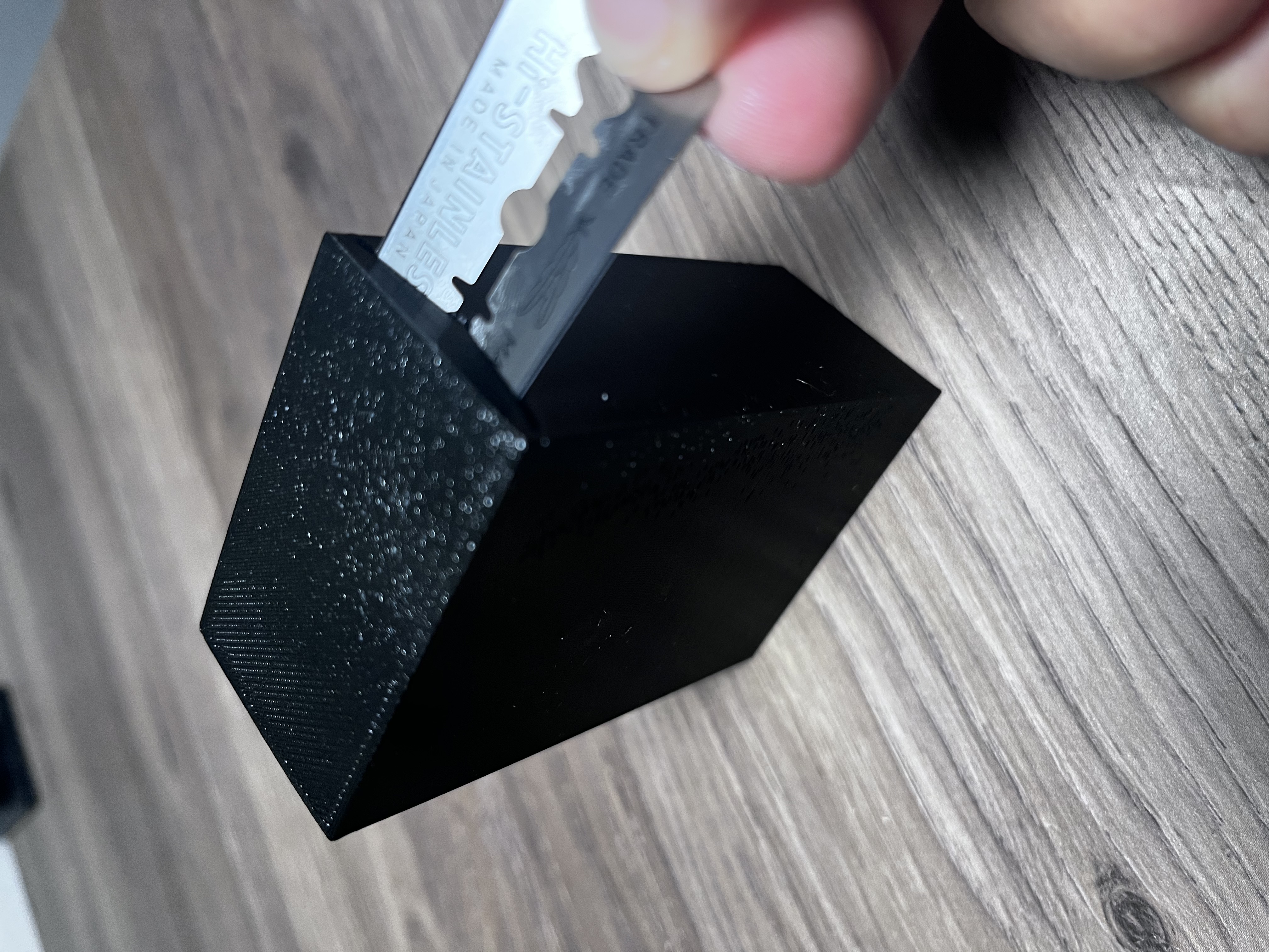 Hộp Đựng Dao Cạo Râu (in ngược không cần support)