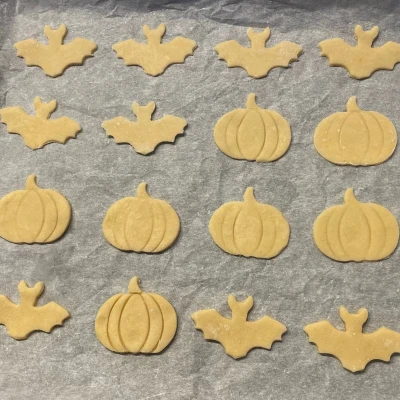 Khuôn Cắt Halloween - Dơi và Bí Ngô