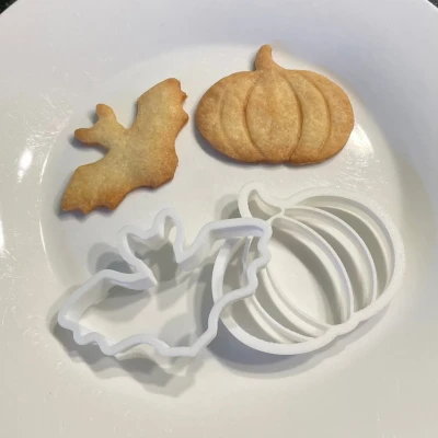 Khuôn Cắt Halloween - Dơi và Bí Ngô
