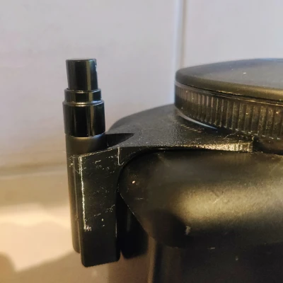 Wilfa Svart - Giá giữ bình xịt nước (Kỹ thuật Ross Droplet)