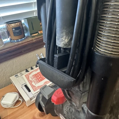 Phần Giữ Dây Máy Hút Bụi Bissell