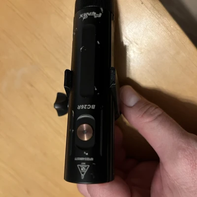 Pat Gắn Đèn Pin Fenix BC26R Cho Đế Garmin