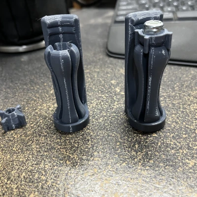 Nắp Bịt Ống Dẫn Nước Có Kẹp