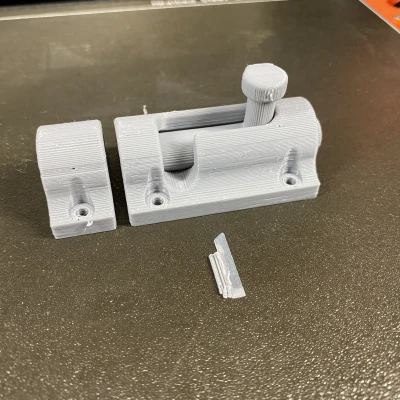 Chốt Trượt Cửa Đơn Giản