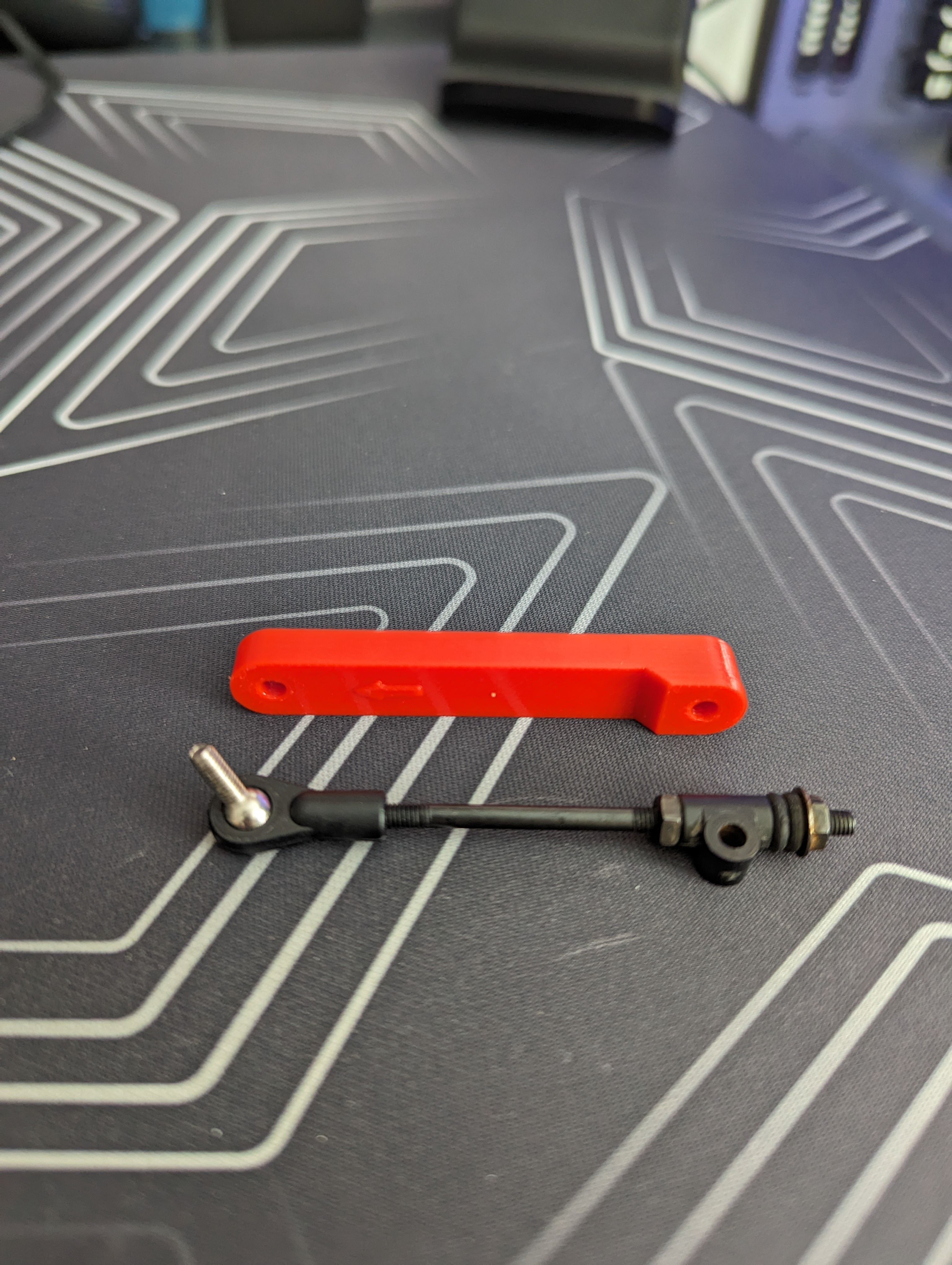 Càng Dưới Sau Kyosho Blizzard