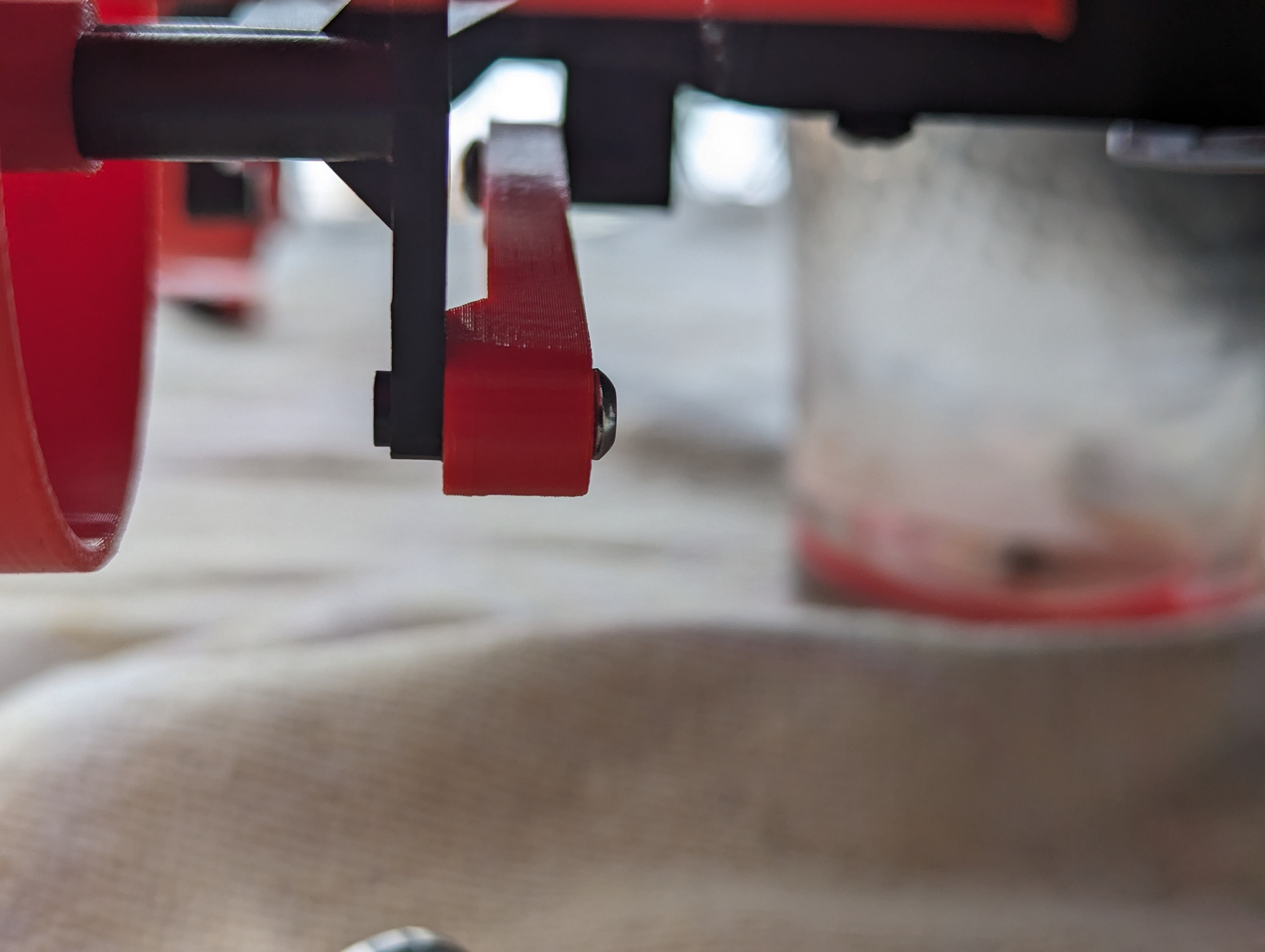 Càng Dưới Sau Kyosho Blizzard