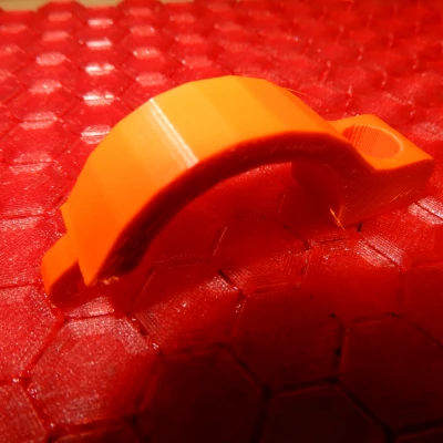 Giá đỡ điện thoại Celularline cho xe đạp