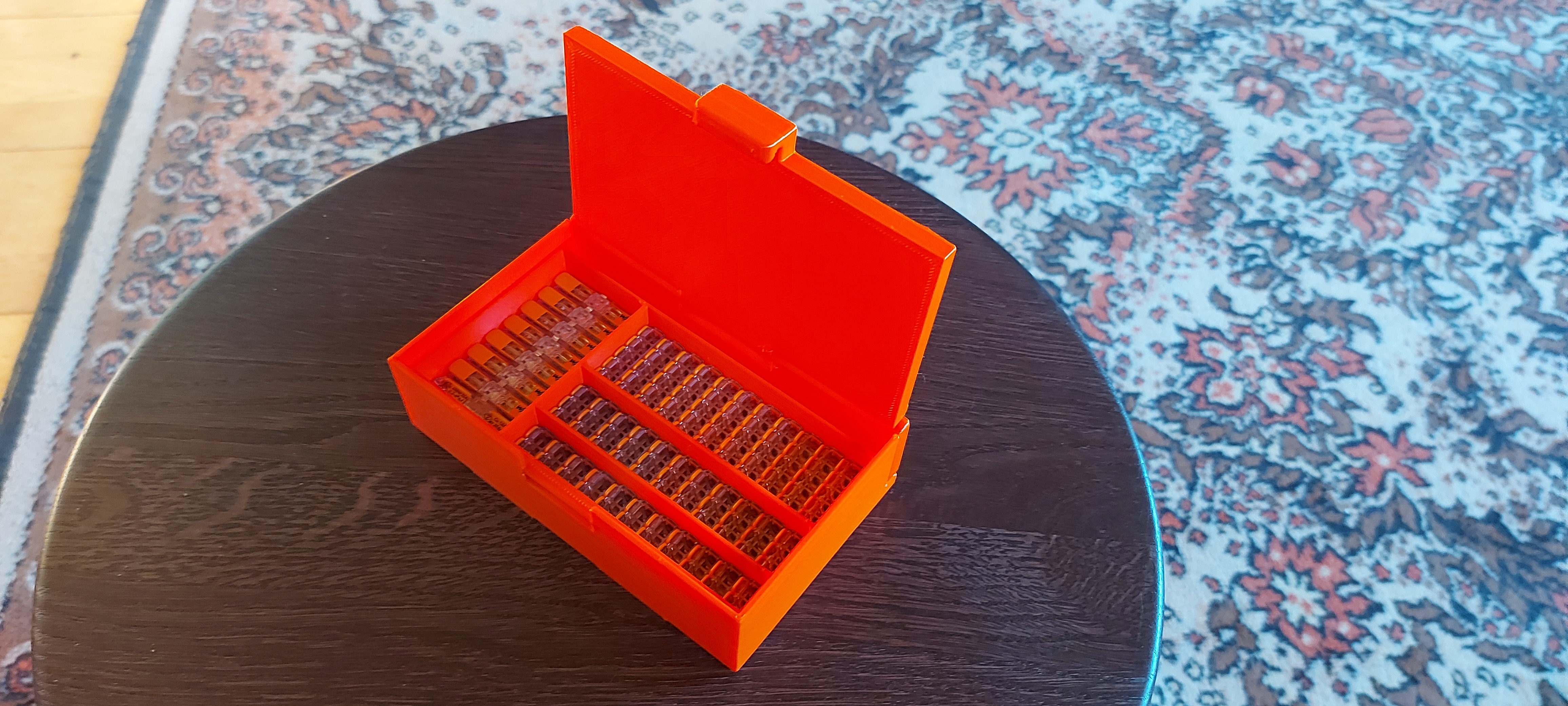 Hộp Đựng Đầu Nối Wago 221 In Dính Liền