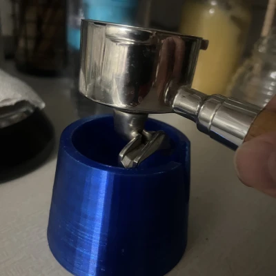 Giá Đỡ Tay Cầm Delonghi EC685/EC680