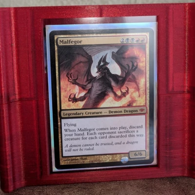 Magic: The Gathering - Hộp Bài Commander Có Biểu Tượng Mana