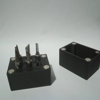 Hộp Đựng Mấu Hàn Nam Châm