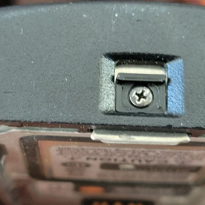 Chốt Pin Dùng Cho Vertex Standard EVX 531, EVX 534 và EVX 539