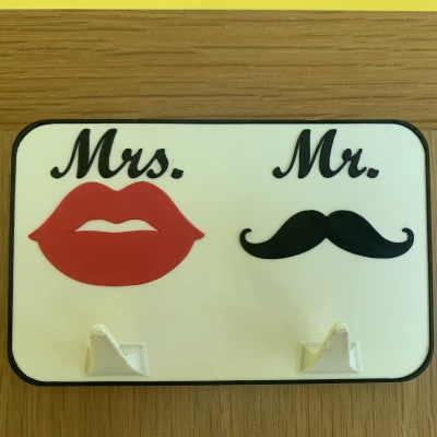 Móc Treo Cửa Cô Dâu Chú Rể (Mrs & Mr)