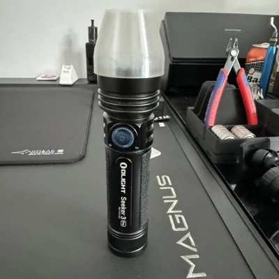Chóa đèn Olight Seeker 3 Pro