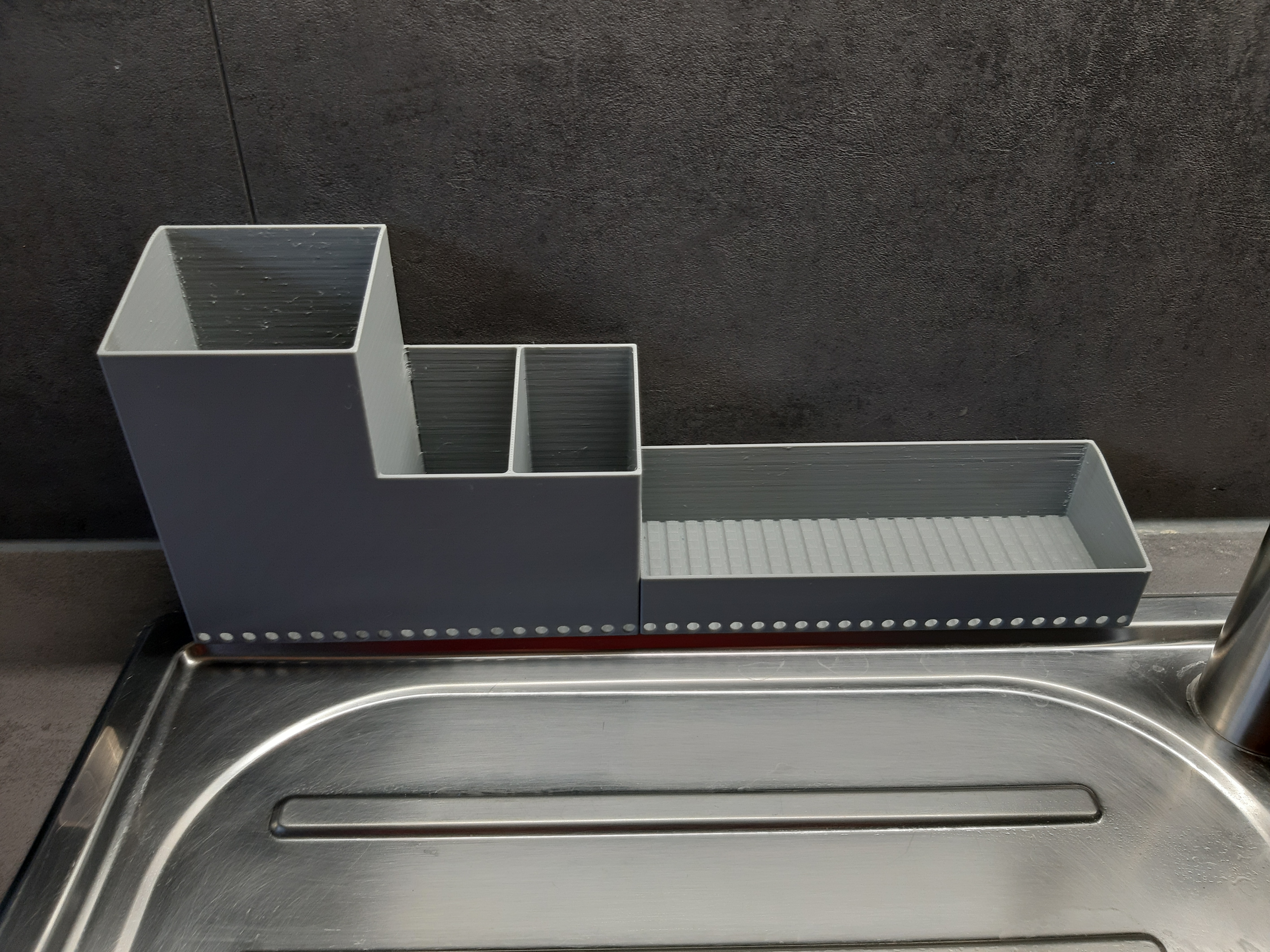 Khay đựng đồ bồn rửa chén / Organizer for kitchensink - (cho khổ in 235x235)